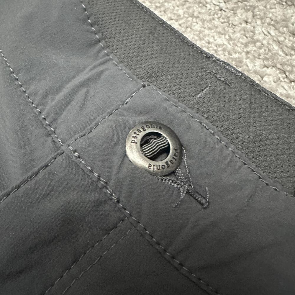 Patagonia Pants Womens 12 Gray Quandary Stretch Cargo Hiking Travel Quick Dry - Picture 5 of 15